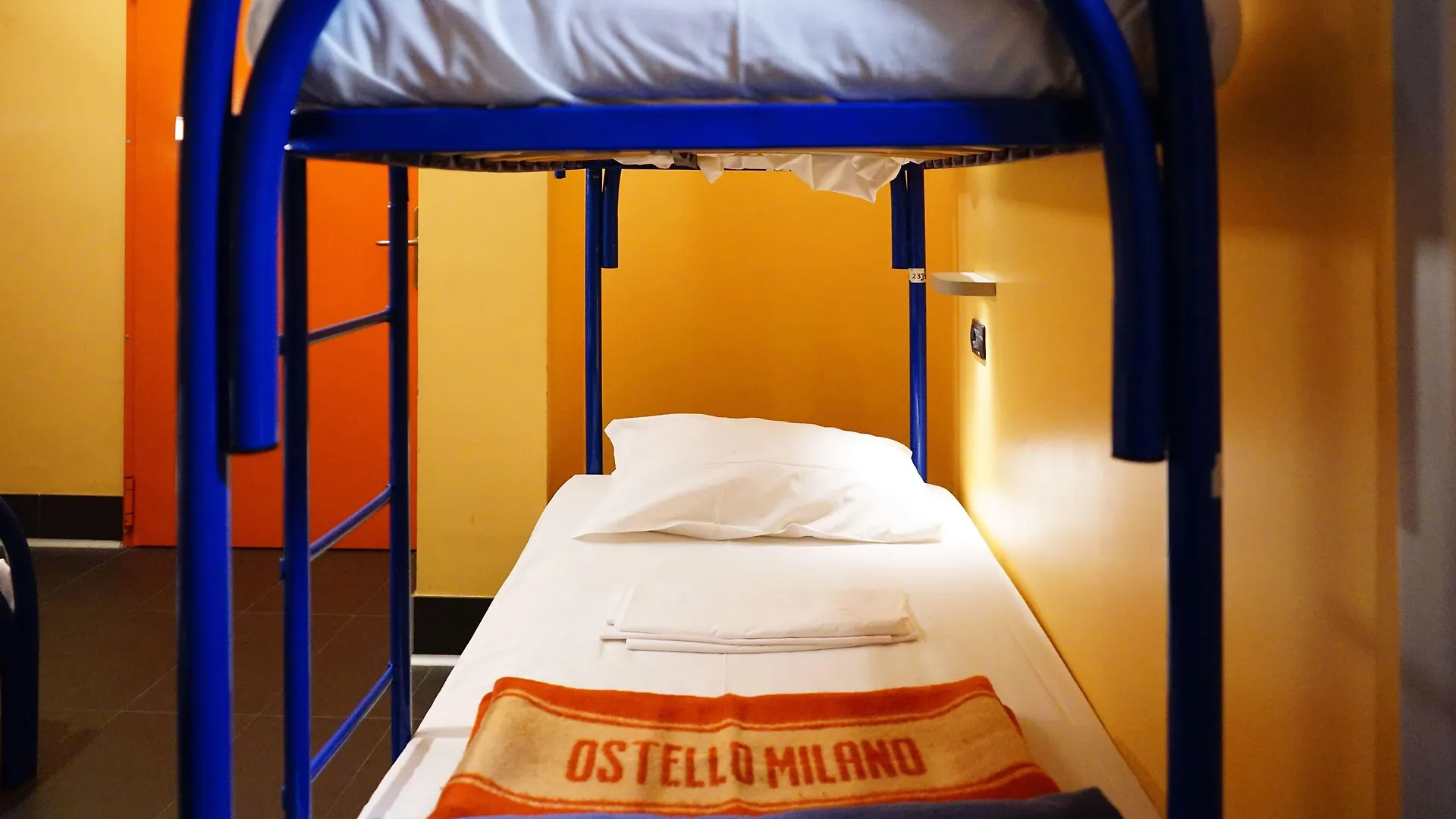 Ostello Aig Piero Rotta Milan Hostel