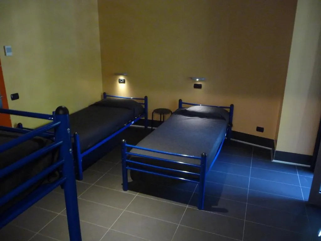 Ostello Aig Piero Rotta Milan Hostel